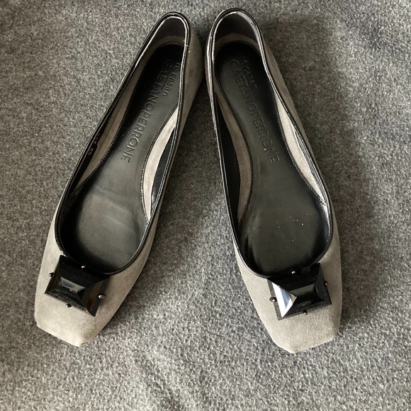 Gaetano Perrone for Te Cesan Grey Suede Jewel Flats Sz 37 - Picture 1 of 11